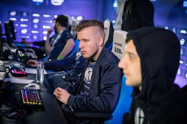 LCK热度不减，2025赛季是史上最受欢迎的首个开赛周？