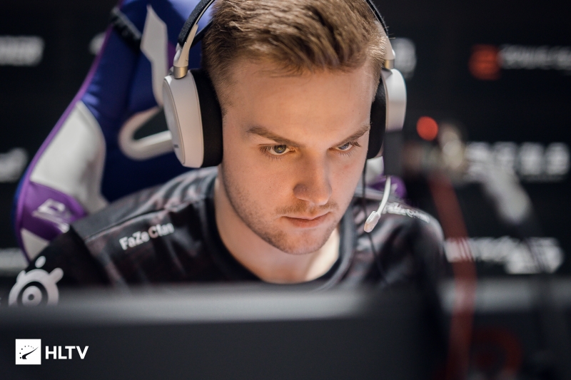 Kid ： Leyan , 我很惊讶。为什么 Ning 不能玩Rumble？他的压力没有以前强了。